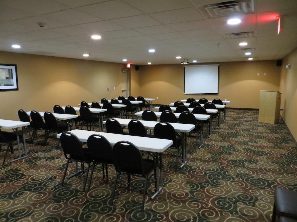 Cobblestone Inn & Suites - Harper Екстер'єр фото