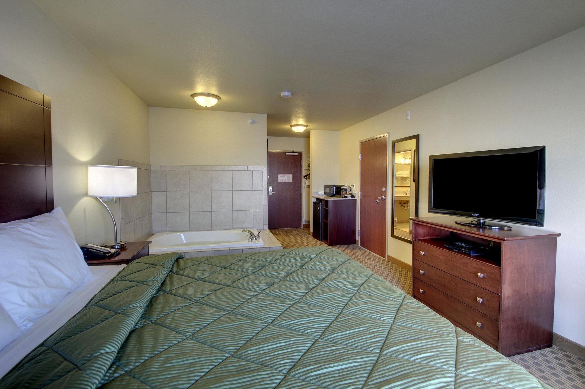 Cobblestone Inn & Suites - Harper Екстер'єр фото