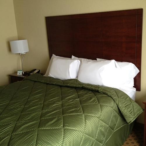 Cobblestone Inn & Suites - Harper Екстер'єр фото