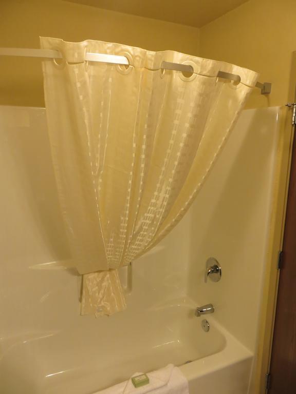 Cobblestone Inn & Suites - Harper Номер фото